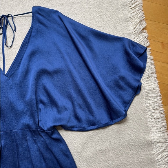 ESCADA Silk Cornflower Blue Vneck Satin Batwing Midi Dress 36 S - Picture 5 of 9